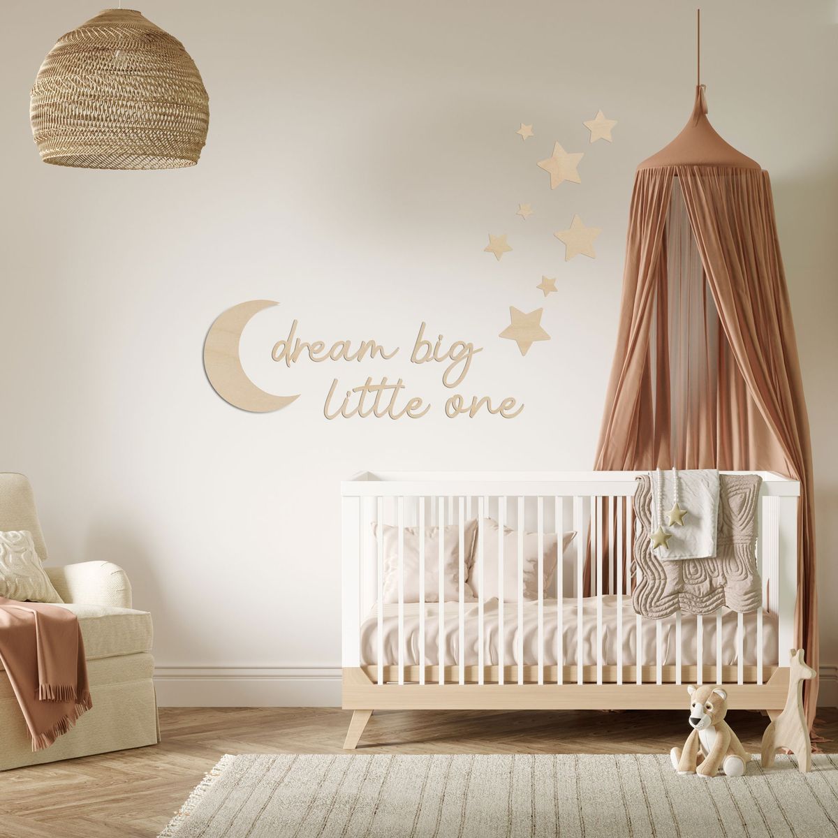Et bilde med tekst "dream big little one" over en sprinkelseng. Bilde hentet fra Pinterest.